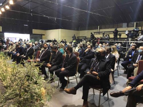 CCE Confederación de Camaras Empresariales "Una mirada al futuro: trabajo, competitividad e inserción internacional" Rural del Prado Setiembre 2021